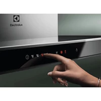 Kép 4/6 - ELECTROLUX LFT769X kűrtős páraelszívó * 90cm / 700m3 /h
